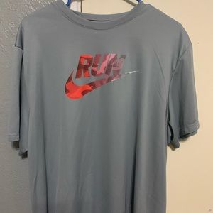 Nike fun t-shirt
